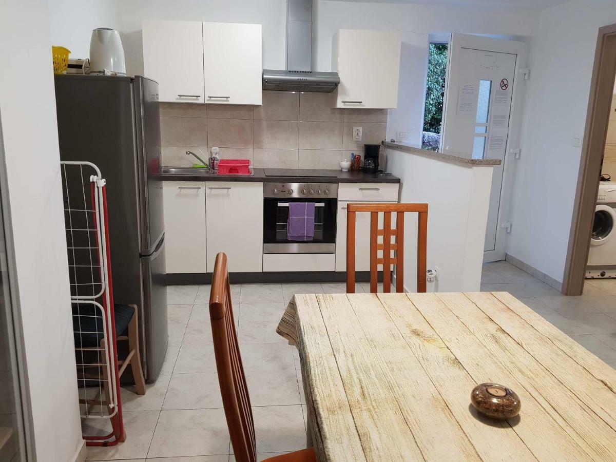 Apartment Natali Брсеч Екстер'єр фото